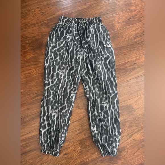 Nike Dark smoke, black and white Animal Print Joggers-Size Xs - Picture 2 of 6